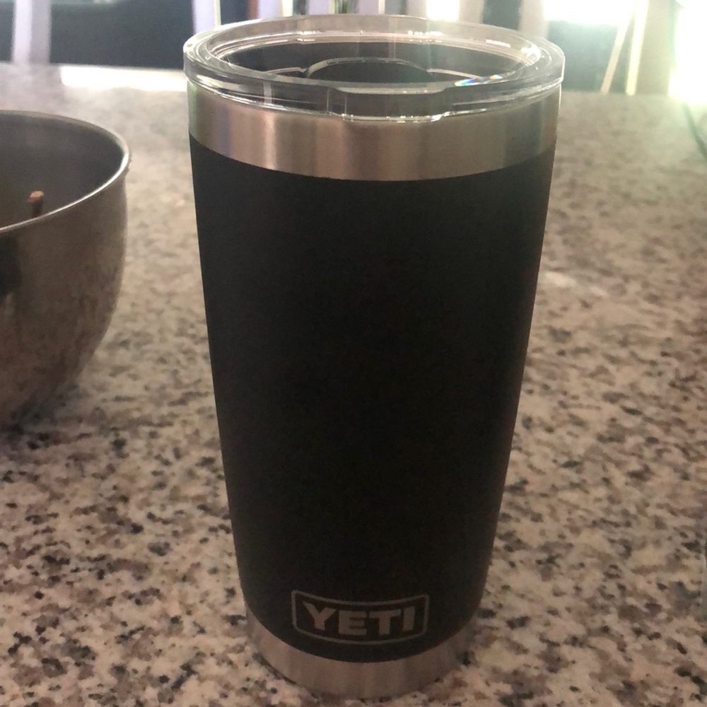 NWT Yeti tumbler